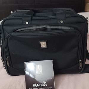 Travelpro FlightCrew5 Flight Tote
